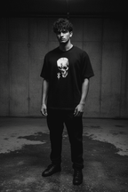 VOID FOCUS — Oversized Black Tee